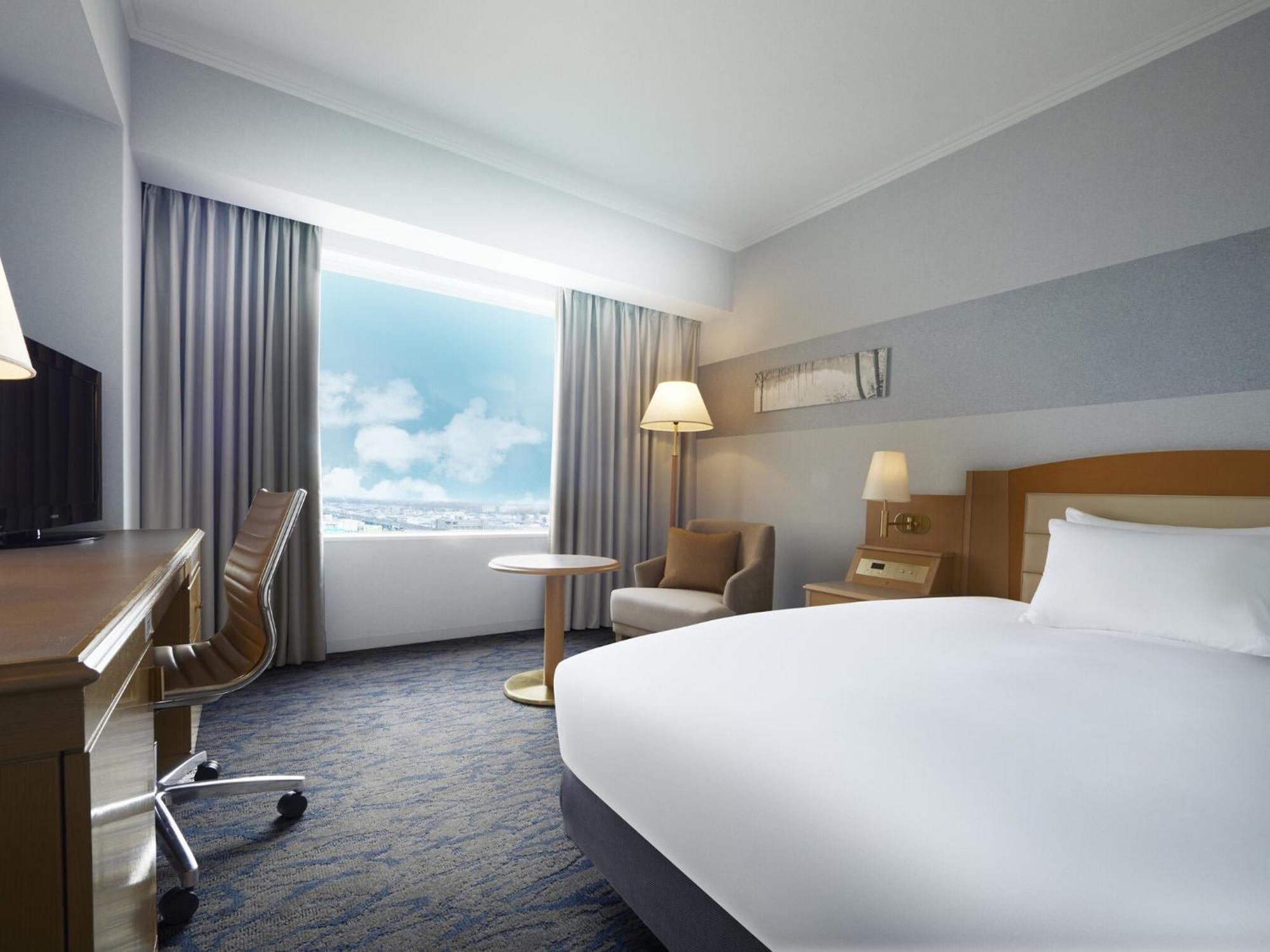 Hotel Ana Crowne Plaza Chitose By Ihg Exterior foto Deluxe Room