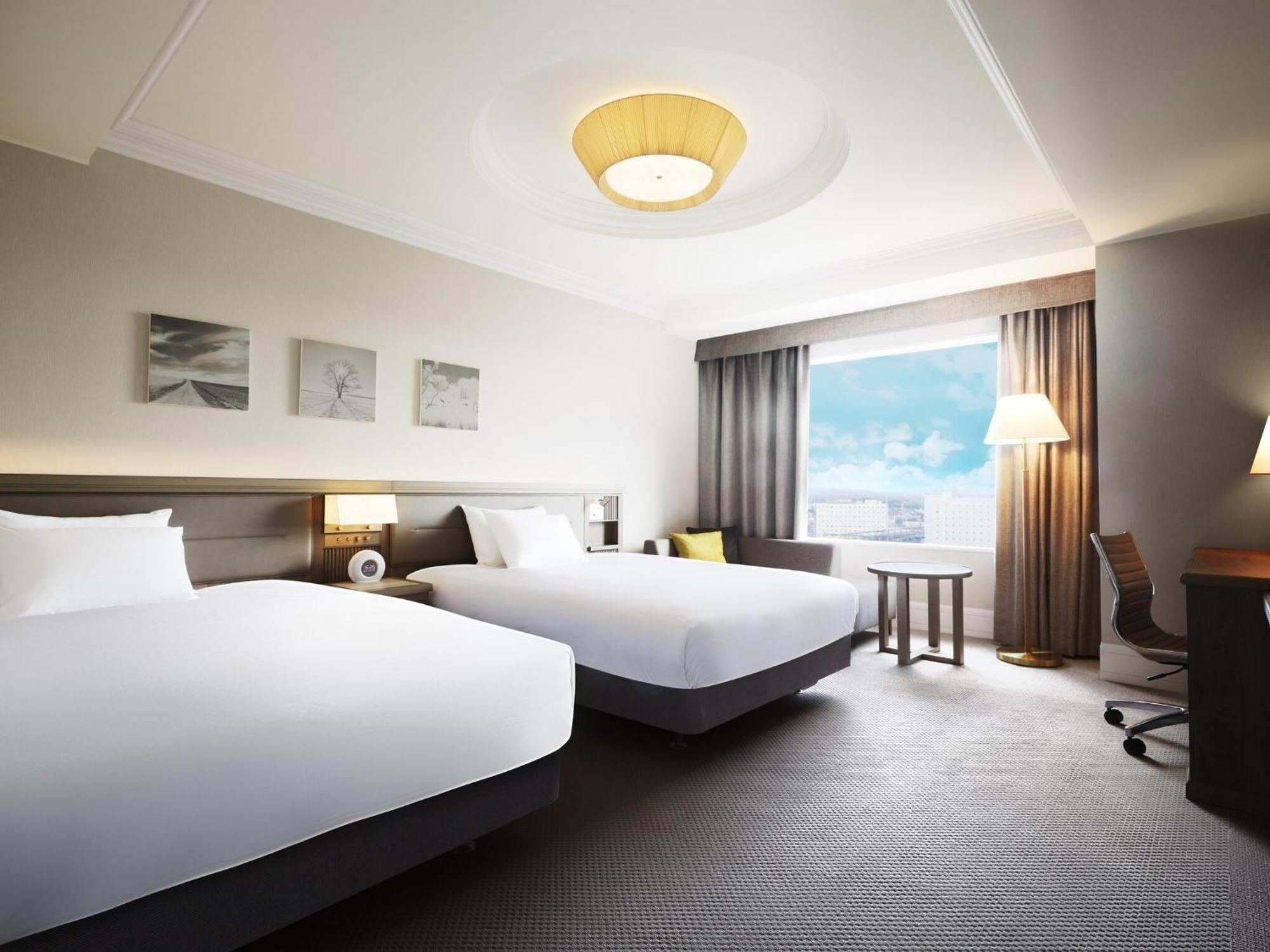 Hotel Ana Crowne Plaza Chitose By Ihg Exterior foto A room at the hotel