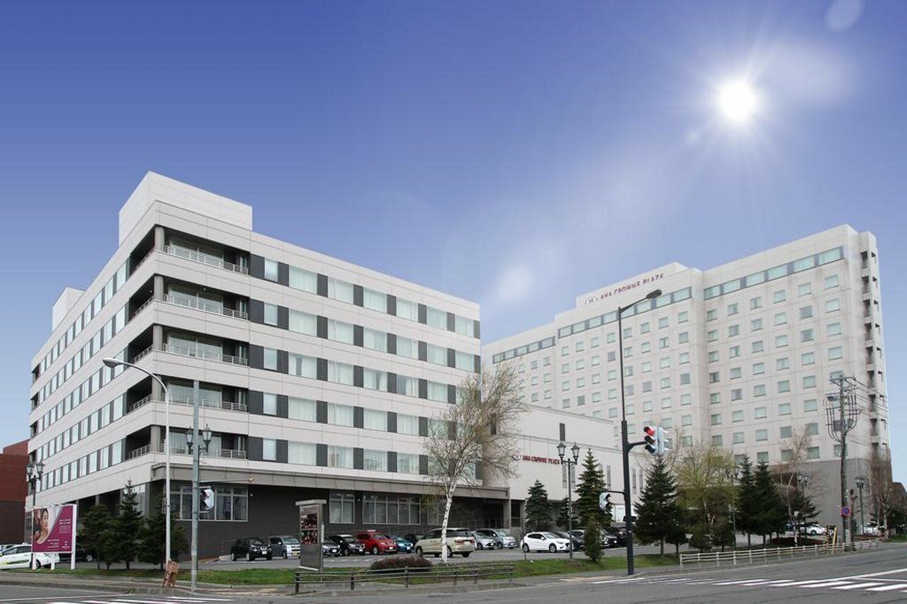 Hotel Ana Crowne Plaza Chitose By Ihg Exterior foto